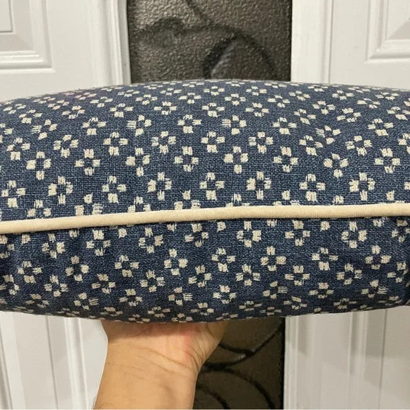 Lumbar woven geometric Pillow Blue - Threshold - Picture 2 of 3